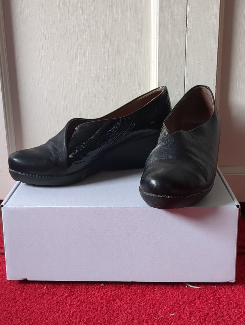Wonders black smooth/patent two-tone leather wedge slip-ons | EU 42/US 11